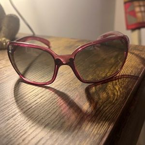 Women’s Ray Ban sunglasses.